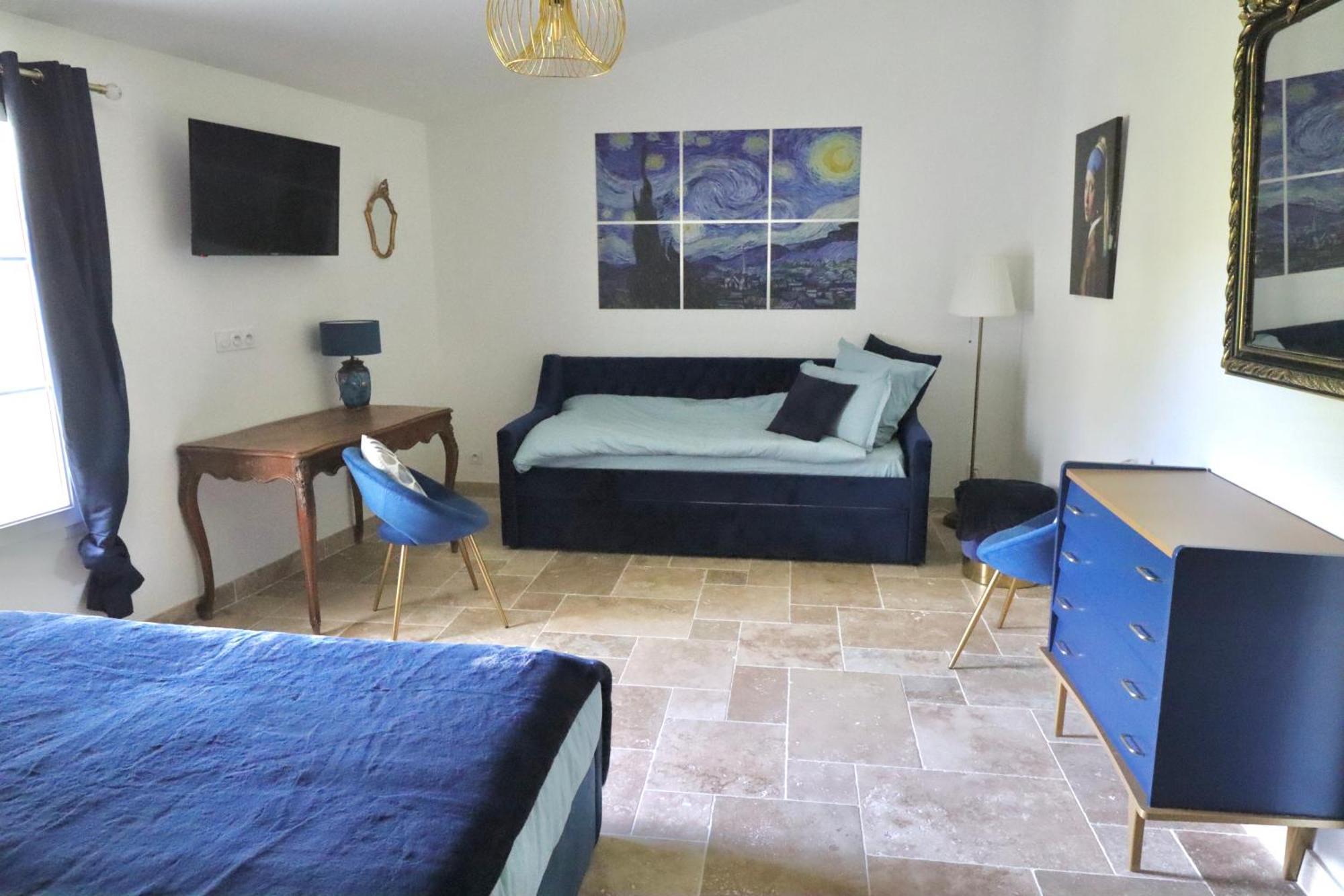Chambres D'Hotes Avec Jacuzzi Et Piscine Au Mas De Cadoule Saint-Just  Quarto foto